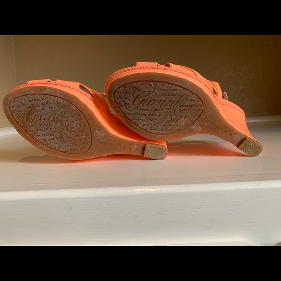 Gianni bini 4.5” wedge, size 7 - Picture 7 of 8